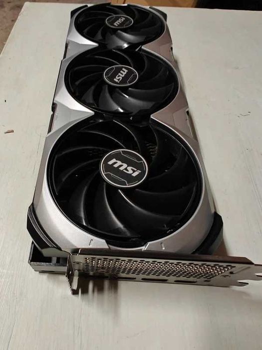 Placa gráfica GeForce RTX 4080 SUPER 16GB VENTUS 3X