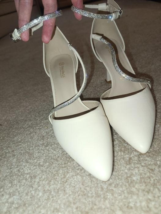 Туфлі білі (весільні)