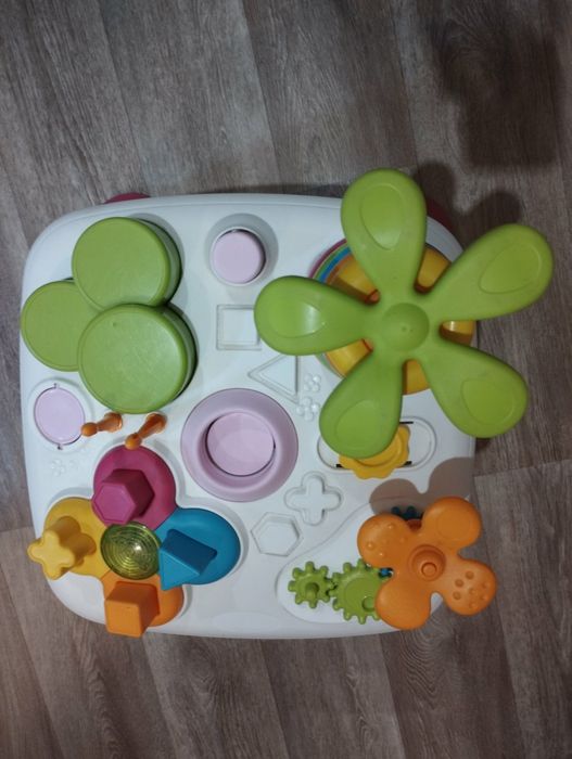 Развивающий детский столик Smoby