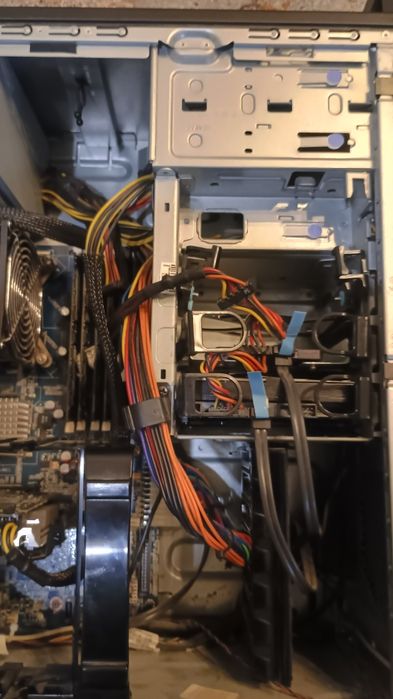 Super Komputer stacjonarny Think Station Lenovo! 6 rdzeni - 12 wątków