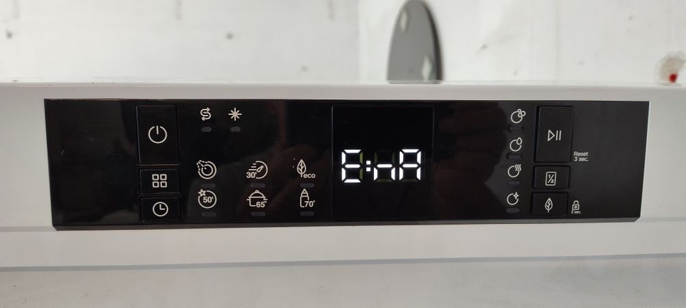 Nowa zmywarka uszkodzona