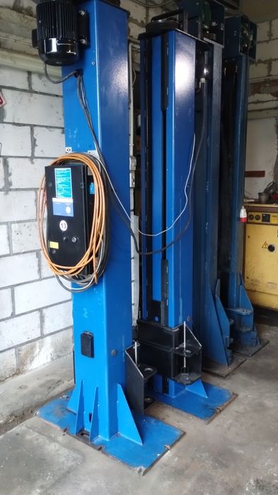 Podnośnik dwukolumnowy MAHA 5t kolumnowy warsztatowy samochodowy