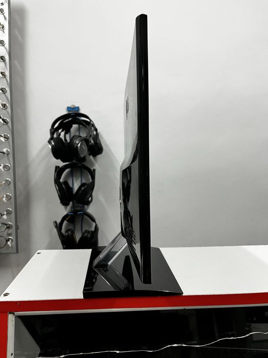 Монітор LG Flatron E2260T-PN