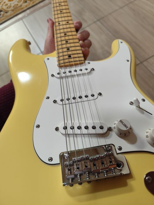 fender stratocaster mexico - Купить электрогитары - Цена на OLX.ua