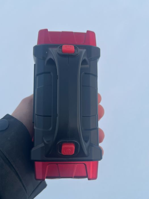 Продається акумуляторний ліхтар