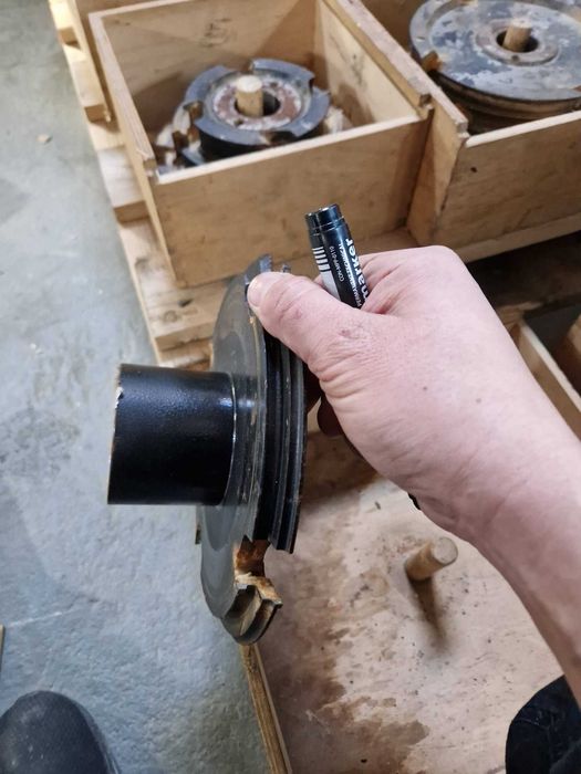 Frezarka do okien, frezy do okien, frezarka dolnowrzecionowa