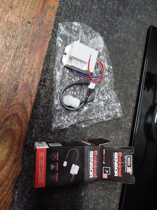 Sensor de movimento miniatura