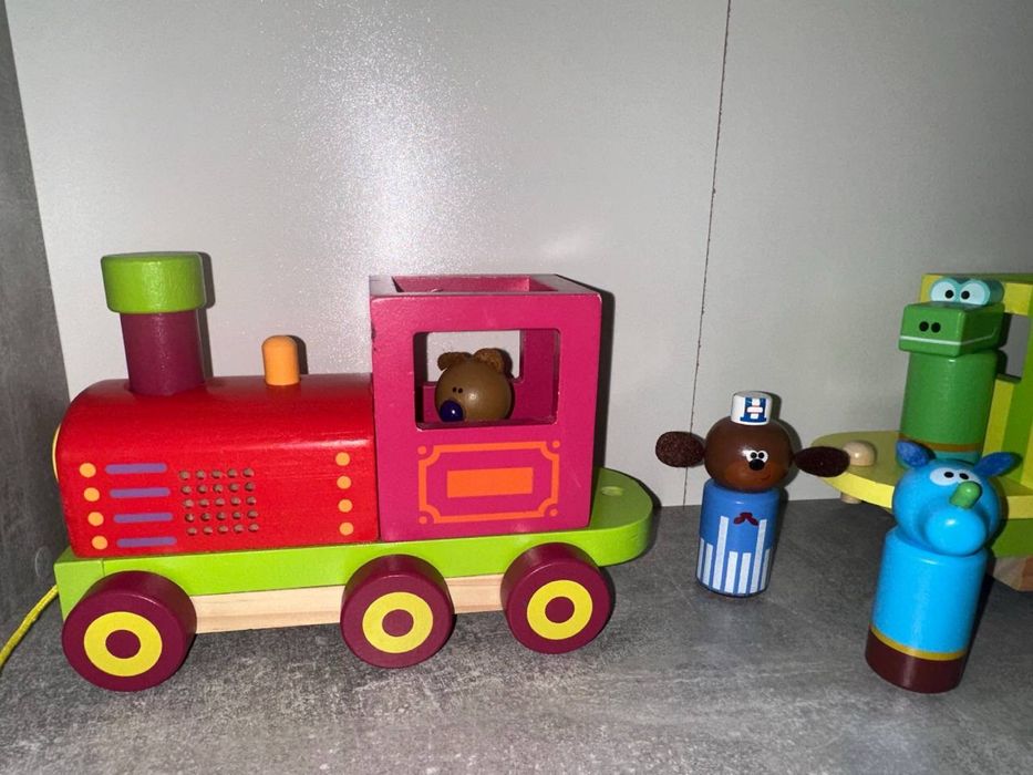Деревяний паравоз музичний світиться
