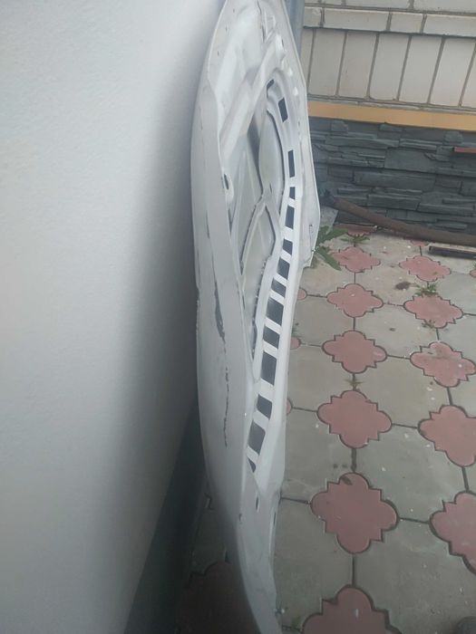 Капот та крило шкода