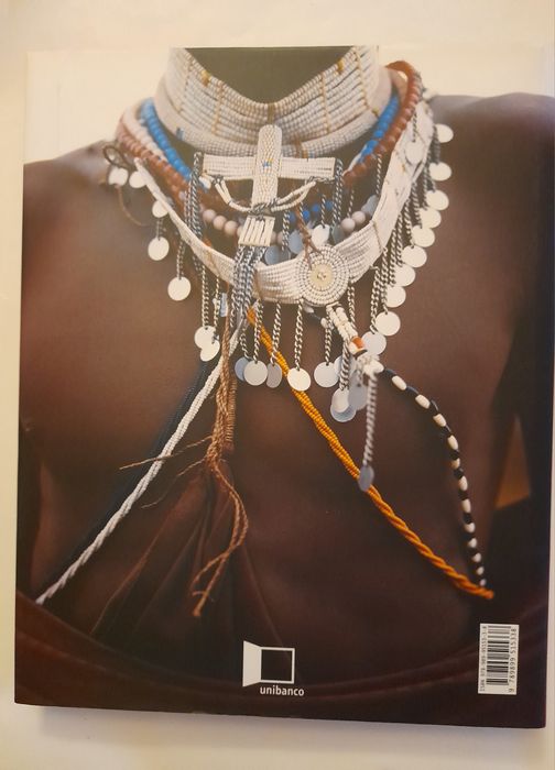 Livro, "Tão Longe Quanto os Homens "