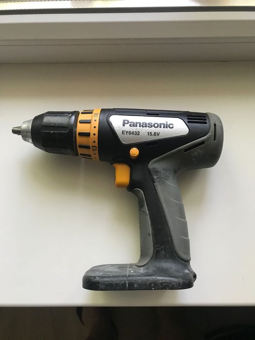 Дрель інструмент