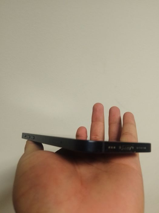 iPhone 12  64GB  Bat 80%