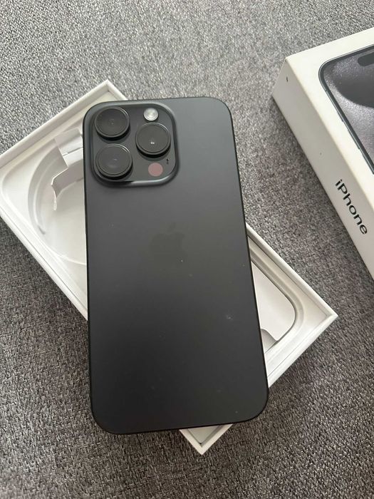 Smartfon iPhone 15 Pro 128 GB - Black - GWARANCJA
