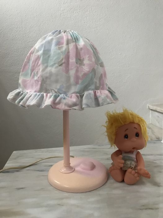 Candeeiro criança mesa cabeceira
