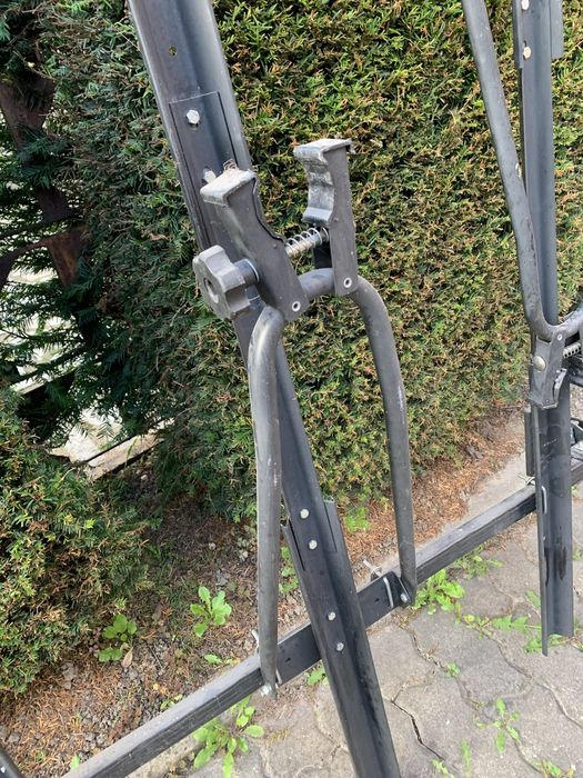 Bagażnik rowerowy bezposrednio montowany na dach