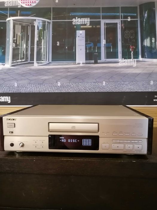 SONY CDP X555 ESJ проигрыватель.