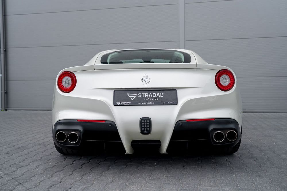 Ferrari F12 Berlinetta 2013 photo 5