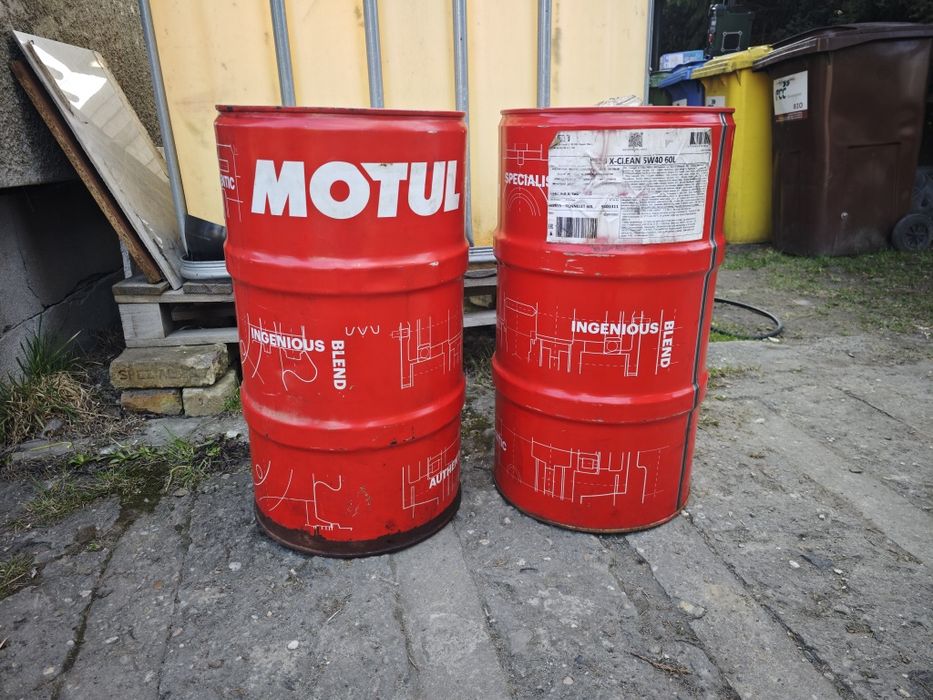 Beczki po oleju motul