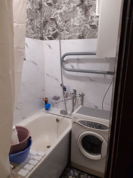 Сдам посут-почасово 600гр ул.Героев небеснои сотни