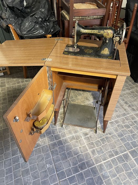 Maquina costura singer