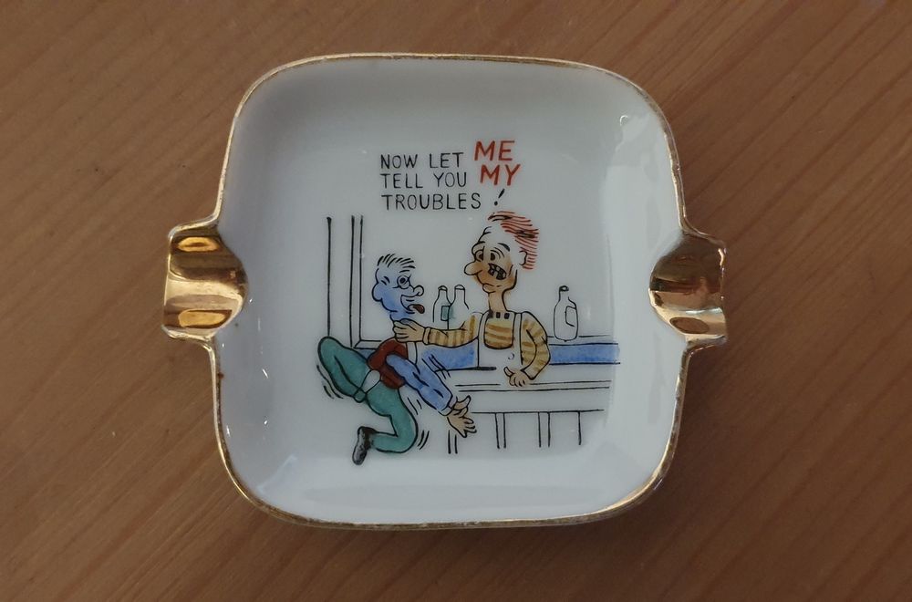 Conjunto de 4 cinzeiros de loiça