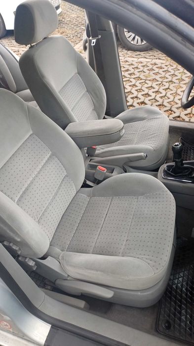 VW Golf 4 Benzyna 1.6 Oplaty 11.2026r,5Drzwi,Parctronic,Climatronic