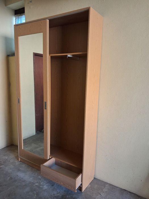 Roupeiro com espelho e 2 gavetas