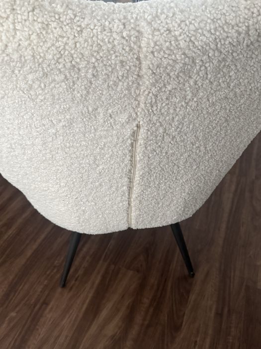 Cadeirao branco boucle jysk