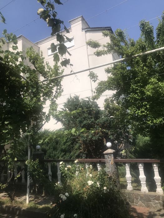 Будинок продажа в затишному місці