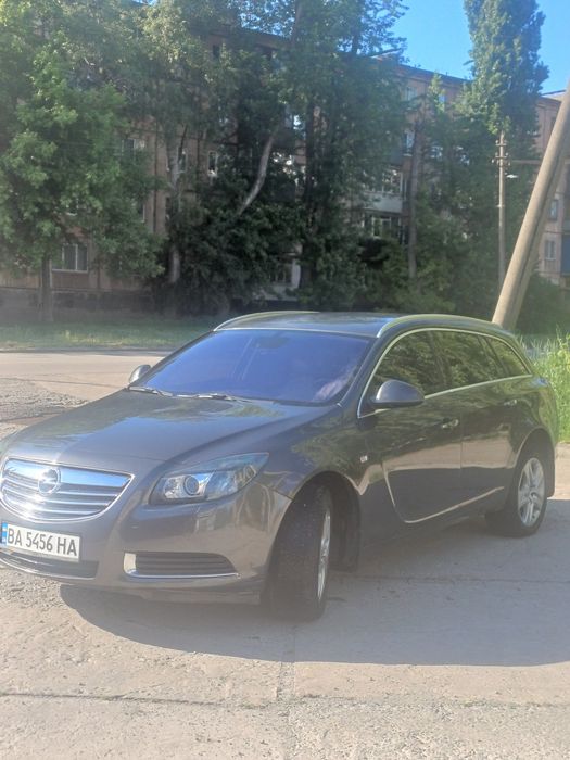 Opel Insignia Sports Tourer 2.0tdi 164к.с