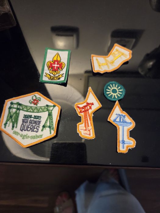 6 insignias de escuteiros novas