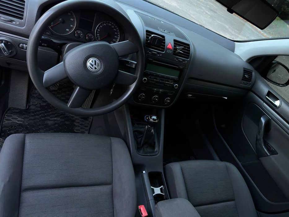 Продам VW Golf 5
