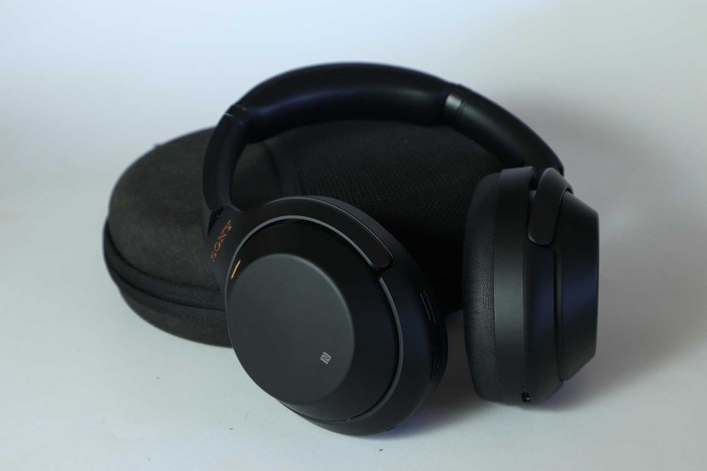 Auscultadores SONY WH-1000XM3 Bluetooth com cancelamento de ruído