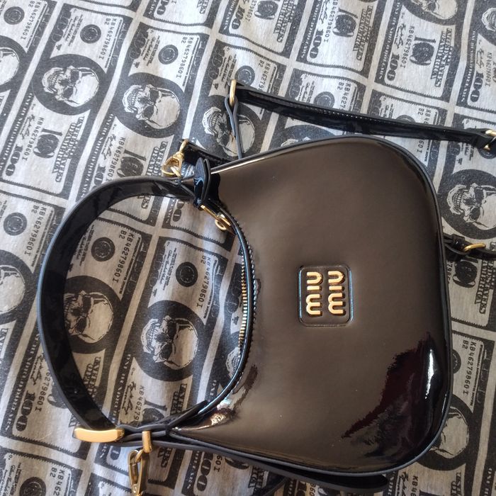 Сумка MIU MIU Patent Mini Hobo Black с чеком  ОРИГИНАЛ
