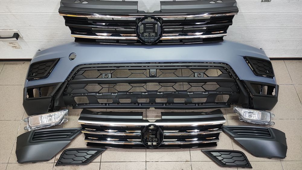 Бампер VW Tiguan 2017  2021 Тігуан решітка накладка заглушка кронштейн
