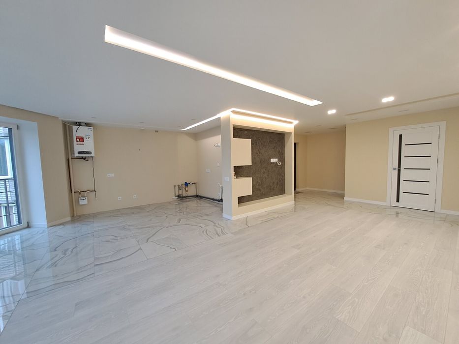 Продаж 3 км. квартири по вул.Вербицького.