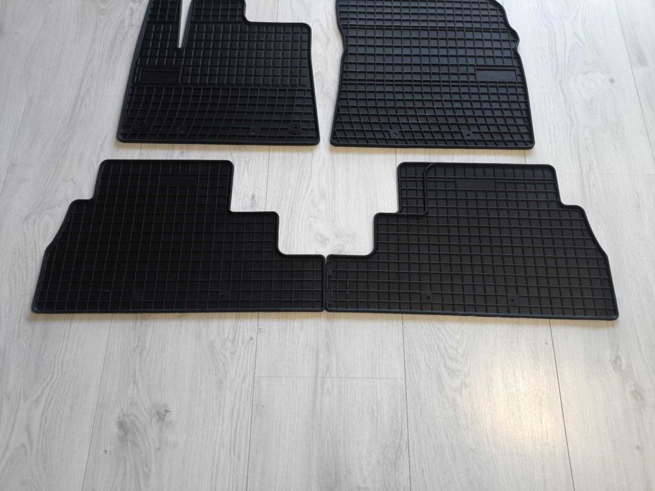 Dywaniki Gumowe Citroen Berlingo III Opel Combo E Peugeot Partner III