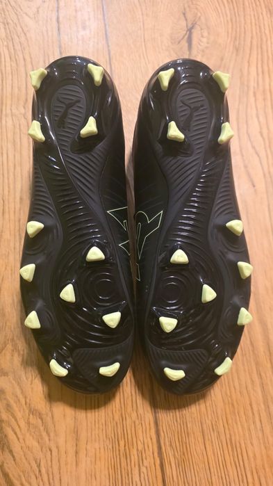 Na sprzedaż korki Puma Future rozmiar 38.5,