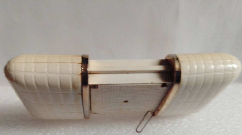 Relógio digital de bolso antigo