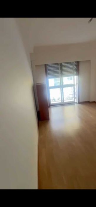Arrenda-se Quartos numa zona tranquila em Queluz e Belas