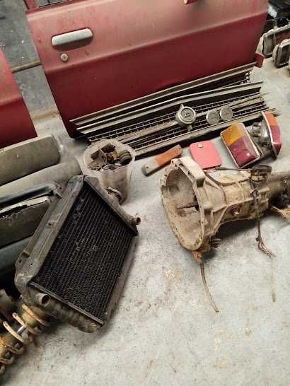 Datsun 1200 peças diversas