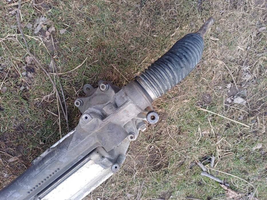 Рульова рейка Audi Skoda Superb Volkswagen Passat B-6 1K1423051DM