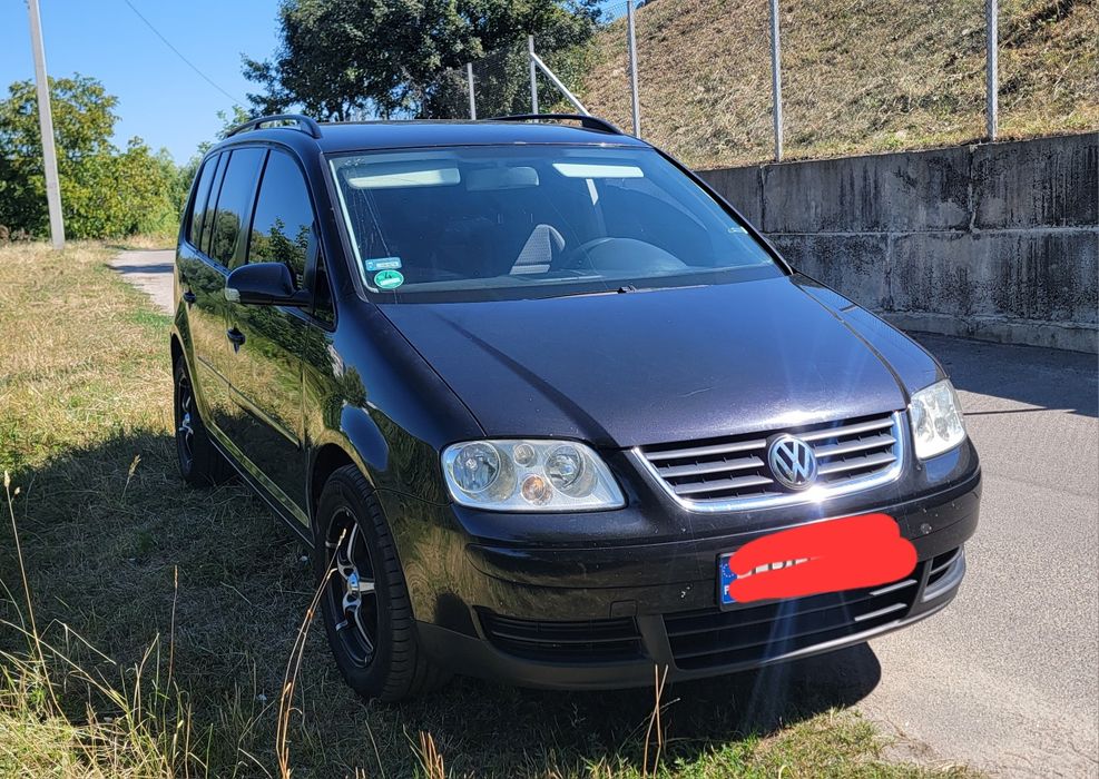 Для військових! Volkswagen Touran  1,9 TDI 2004 рік