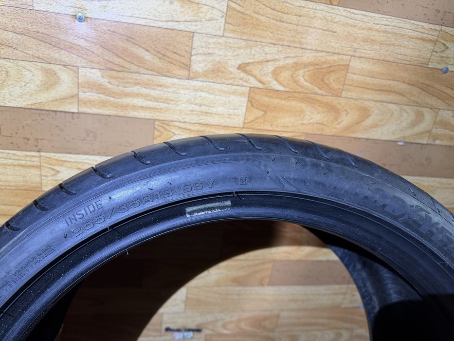 Різноширокі шини 225/40/19. 255/35/19