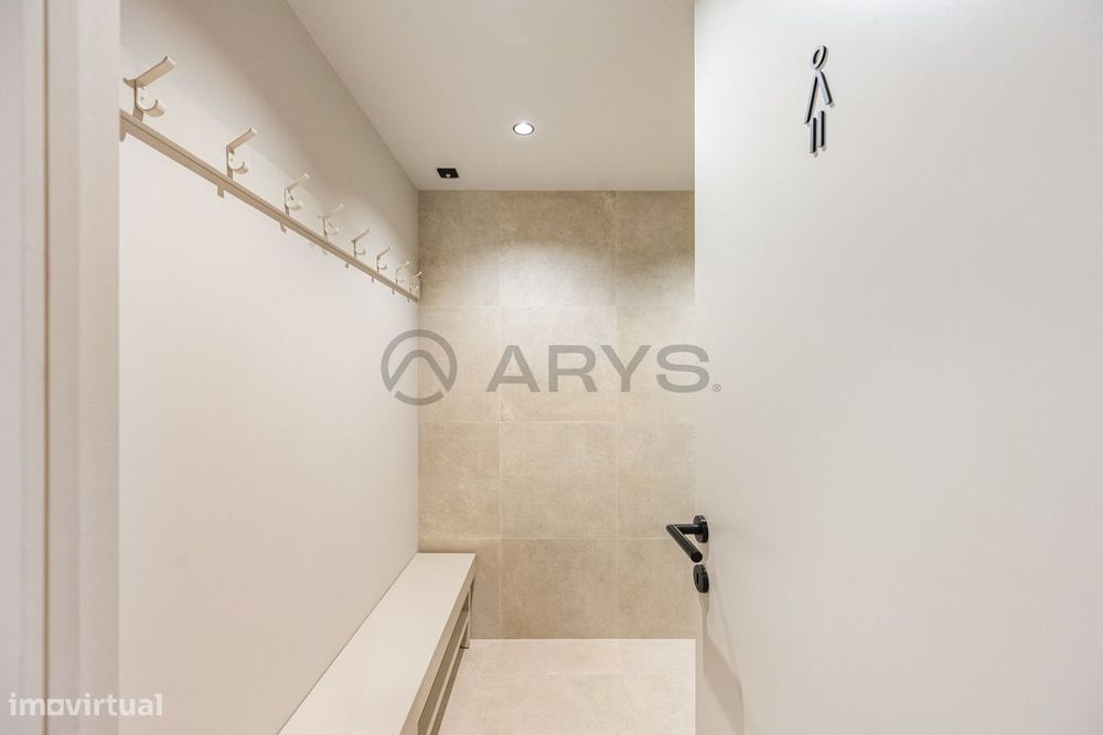 Apartamento T0 Novo em condomínio fechado com Varanda