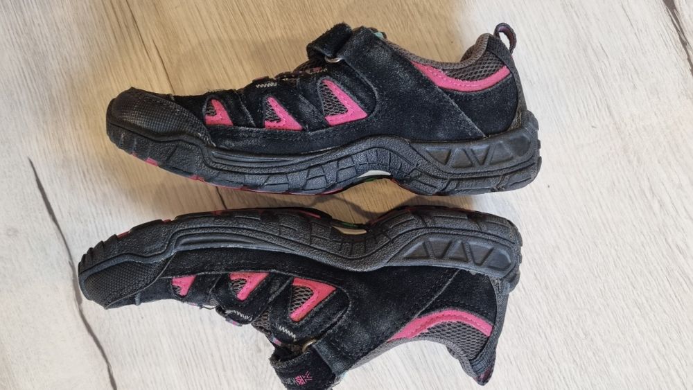 Трекінгові кроси karrimor