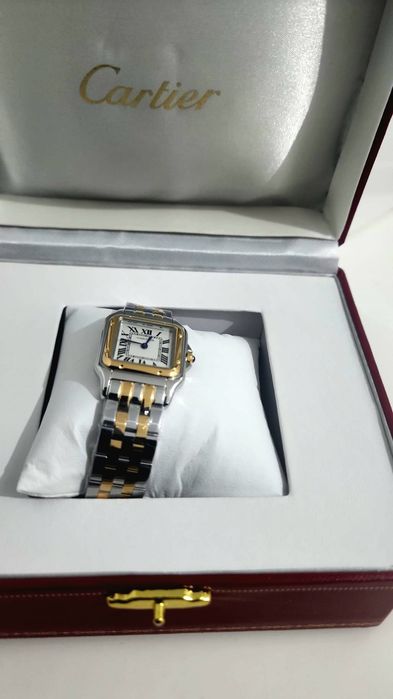 Relógio Panthère de Cartier em aço inoxidável e ouro amarelo 18K.