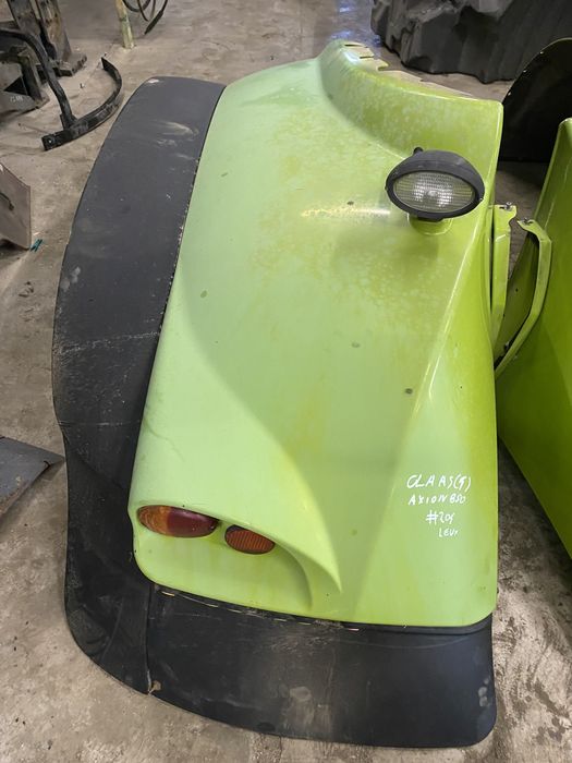 Błotniki, nadkola tył claas Axion seria 800 A09 #204