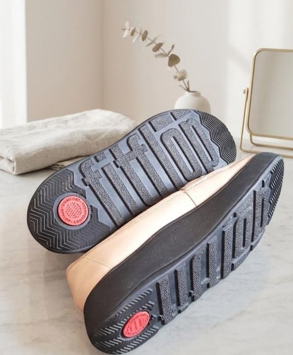 Жіночі фірмові великі шкіряні туфлі на платформі стильні мокасини FitFlop
F-Mode,Англія,р.42