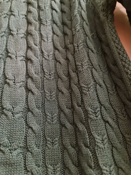 Piękny sweter Stradivarius, butelkowa zieleń